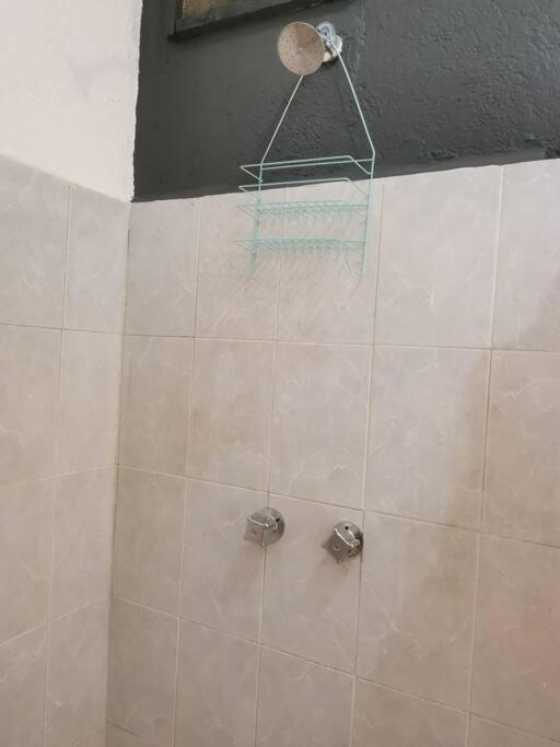 Lovely Studio Apartment With Balcony Ac & Wi-Fi, Minutes From Downtown! 锡瓦塔塔内霍 外观 照片