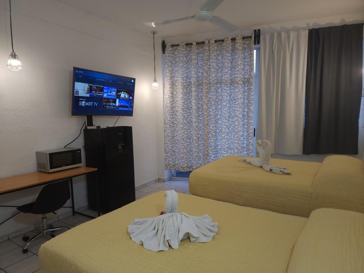 Lovely Studio Apartment With Balcony Ac & Wi-Fi, Minutes From Downtown! 锡瓦塔塔内霍 外观 照片